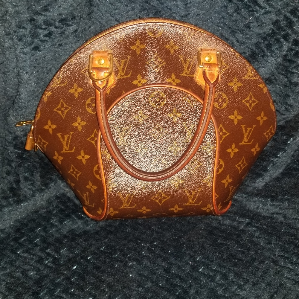 Louis Vuitton Ellipse PM satchel